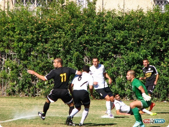 אהרוני (11) מנסה לאיים על שער בית שאן, ההגנה הדפה